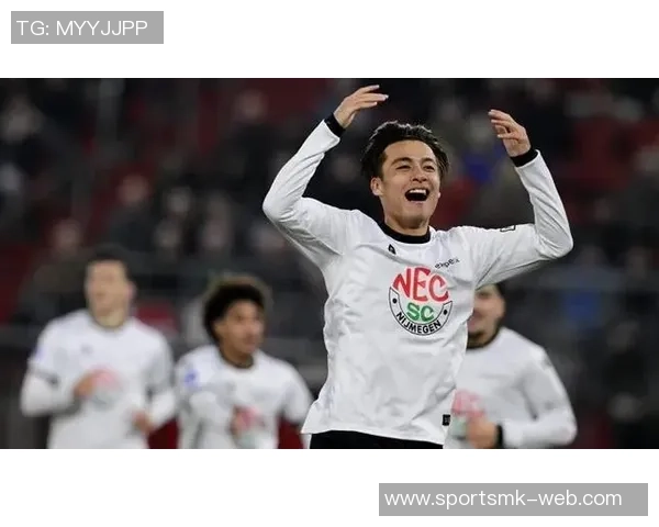 阿贾克斯再次向奈梅亨报价佐野航大遭拒交易前景堪忧